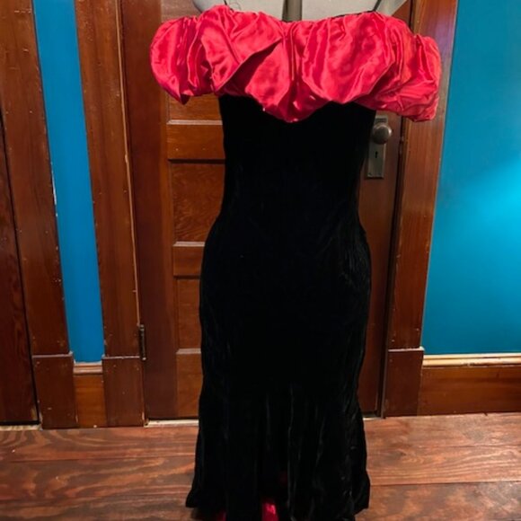 1992 Jessica McClintock Gown, Size 6 US - Picture 4 of 6